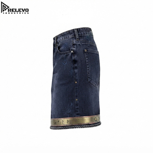 Shorts de mezclilla góticos de lavado oscuro con patrones solares celestiales grabados con láser, banda de dobladillo dorada metálica y borde sin rematar, estilo streetwear - Product Image 3