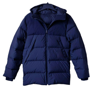 Chaqueta Acolchada Negra con Capucha para Hombre, Abrigo Casual de Invierno Cálido y Grueso de Poliéster con Cierre de Cremallera para Exteriores - Product Image 4