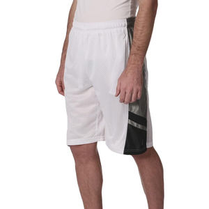 Shorts de basket-ball en polyester pour hommes avec logo personnalisé OEM, maille respirante, poches, taille plus, au-dessus du genou, séchage rapide - Product Image 1