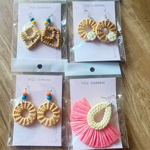 Boucles d'oreilles pendantes en rotin tissé léger, bijoux faits à la main, écologiques, fabriqués au Vietnam, fabricant - Product Image 5