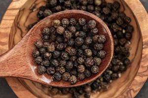 Meilleure poudre de poivre noir granulé 550GL, poivre concassé de qualité supérieure, assaisonnement pour steak de bœuf - Product Image 2