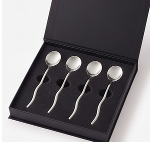 Cuillère à thé élégante en acier inoxydable finition argentée, durable, petite cuillère idéale pour l'heure du thé et l'utilisation en cuisine - Product Image 6