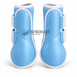 Botas de cepillado para caballos resistentes, diseñadas con material exterior duradero, acolchado cómodo y correas ajustables para entrenamiento regular. - Product Image 3
