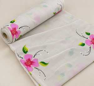 Tela Popelina 100% Algodón con Estampado Floral Hecho a Mano, 53/54 de Ancho, Tejido Transpirable de 100GSM, Peso Medio, para Mantas y Textiles del Hogar - Product Image 1