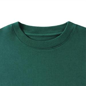 T-shirt en coton tricoté vert foncé surdimensionné pour homme, coupe décontractée à manches courtes, style streetwear, respirant et séchage rapide - Product Image 3