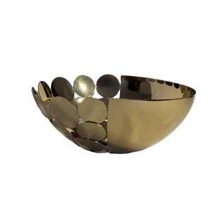Bol artistique en laiton fait à la main pour les distributeurs de décoration intérieure Bols en métal Anti-déversement Or Sûr plaqué Zahid Exports grand grossiste - Product Image 1
