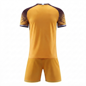 Maillot de football jaune à manches courtes, séchage rapide, respirant, écologique, antibactérien, col rond, tissu en maille, personnalisé, unisexe, OEM - Product Image 2
