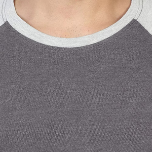 T-shirt Homme Style Vintage Oversize en Coton Coupe Ample Manches Courtes Décontracté Épaules Tombantes Tissu Doux et Confortable - Product Image 6
