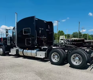 Camión Semi Remolque Peterbilt T 389 de Alto Mantenimiento con Cabina Elevada de 78 Pulgadas - Camión con Cabina Elevada - Motor Cummins, Transmisión Manual de 18 Velocidades - Envío a Todo el Mundo - Product Image 2