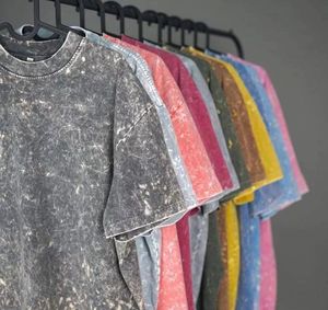 T-shirts personnalisés délavés à l'acide, col rond, coupe courte et ample. Créez vos propres t-shirts délavés à l'acide au meilleur prix. - Product Image 4