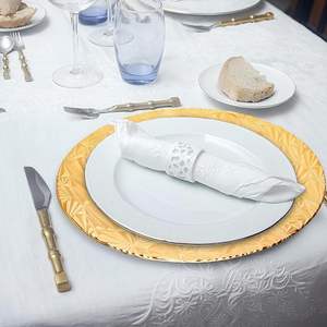 Assiette de présentation au design unique, accessoire élégant pour table de réception de mariage - Product Image 2