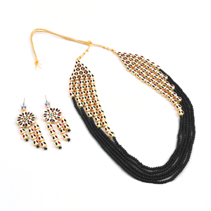 Conjunto de Joyería para Mujer Estilo Bohemio, Chapado en Oro Indio, Aleación Negra con Circones, Collar y Aretes para Compromiso, Boda o Fiesta - Product Image 3