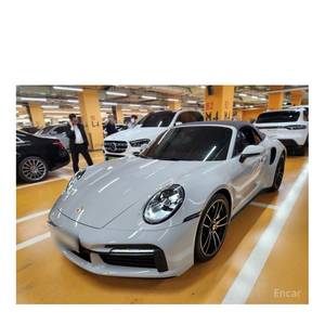 Porsche 911 Turbo S Cabriolet de junio de 2022, 31.000 km, Asientos de Cuero, Cámara Trasera, Volante a la Izquierda - Product Image 2