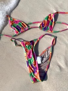 Conjunto de Bikini Triangular para Mujer, Traje de Baño con Estampado Personalizado, Ropa de Playa Ligera de Spandex, Fabricante OEM ODM, Venta al Por Mayor - Product Image 5