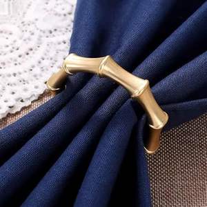 Anneaux de serviette en métal doré et ivoire de qualité supérieure, sculptés, pour mariage et occasions spéciales - Product Image 1