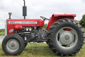 Tracteur à roues Massey Ferguson 260 2WD de haute qualité, 60 CV, transmission par engrenages avec moteur, adapté à divers terrains et systèmes de culture, pompe incluse - Product Image 4