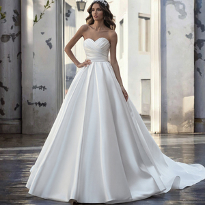 Robe de mariée style français moderne en satin et dentelle, longueur ras du sol, grande taille, manches courtes, élégante, taille basse - Product Image 3