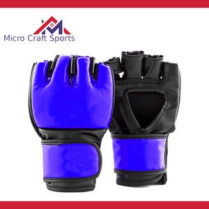 Gants de boxe et de MMA professionnels en cuir PU, logo personnalisé, fermeture étanche, antidérapants, équipement de boxe de haute qualité, fabriqués au Pakistan - Product Image 3