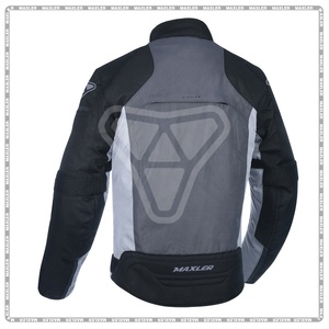 ชุดกีฬากันลมกันน้ำระบายอากาศสารหน่วงการติดไฟป้องกันยูวีขนาดพลัสไซส์ - Product Image 2