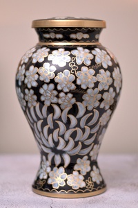 Urne en aluminium sur mesure, urne en aluminium artisanale, vase en aluminium fait sur mesure, urne en aluminium sur commande, vase sur commande spéciale - Product Image 3