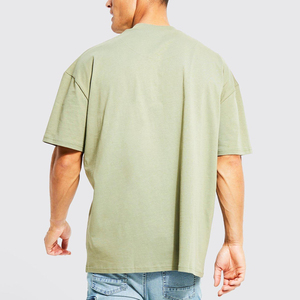 Camiseta Oversize para Hombre, Estilo Moderno y Relajado, Diseño Urbano, Tela Suave, Transpirable y Cómoda, Ideal para el Verano - Product Image 2