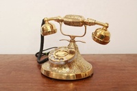 Telefono Reale Vintage in Ottone Placcato Oro Intagliato e Inciso a Mano, Stile Antico, Personalizzabile, Arte Moderna |   Decorazioni per la casa