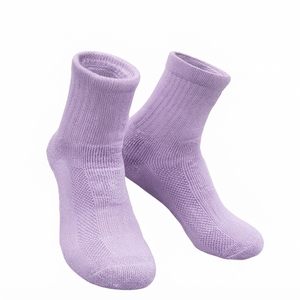 Chaussettes de sport de compression personnalisées pour hommes, vente en gros, chaussettes athlétiques respirantes pour la course à pied, la gym et l'entraînement - Product Image 5