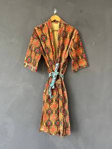 Kimono de Algodón con Estampado de Bloques y Cuello en V para Mujer, Kimono Largo de Algodón Indio Hecho a Mano, Túnica Maxi Estilo Boho - Product Image 4