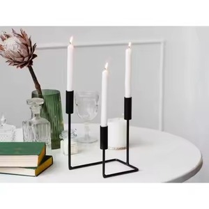 Support à bougie en métal unique, élégant, décoration moderne pour la maison, décoration de table de salon, accessoire décoratif - Product Image 3