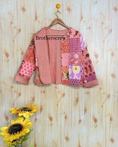 Veste matelassée indienne faite à la main à manches longues en tissu respirant pour femme, idéale pour l'automne et l'hiver - Product Image 2