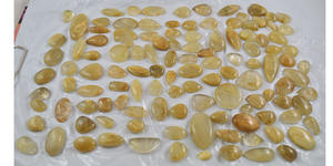 Exquise pierre précieuse en quartz rutilé doré, cabochon unique en vente en gros, provenant de Jaipur, pierres précieuses éthiques. - Product Image 2