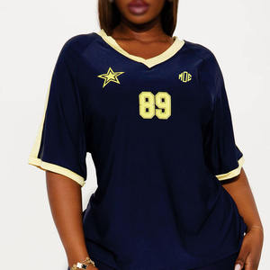 Maillot de football américain vintage rétro surdimensionné personnalisé avec impression par sublimation, col en V, maille 240 GSM pour femme - Product Image 2