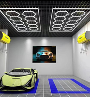Plafonnier hexagonal en nid d'abeille à haute luminosité, taille personnalisée disponible, 110V 220V, plafonnier hexagonal polygonal LED pour garage