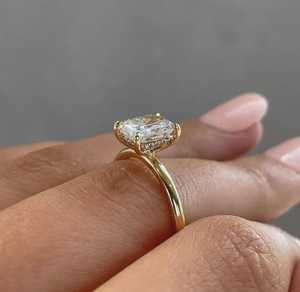 Bague en diamant de laboratoire taille radiant 2 carats, solitaire halo en or 14 carats, certifiée IGI - Product Image 2