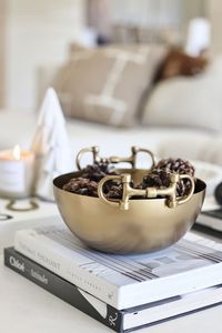 Modern <b>Small</b> Silver Decorative Bowl With <b>Gold</b> Base Luxury Metal Fruit Bowl New Design Centerpiece Dining <b>Table</b> Serving Bowls - Product Image 4