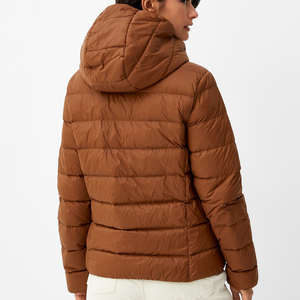 Chaqueta Acolchada de Vinilo Negro Brillante Personalizada para Mujer, Abrigo de Invierno con Capucha - Product Image 4