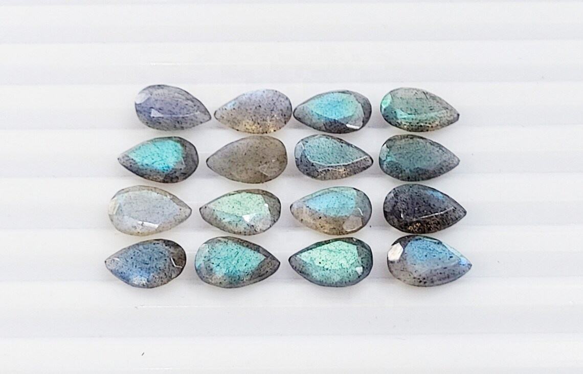 เช่นเดียวกับภาพ