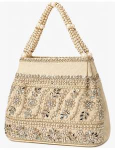 Sac à bandoulière brodé et perlé tendance pour femme avec un travail décoratif de couture charmant - Product Image 5