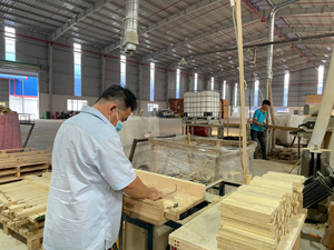 OEM ODM Piezas para escaleras: Tapas de poste de escalera de madera de roble blanco con perfil de puño y forma de poste de balaustrada, para postes de balaustrada de escaleras, a precio competitivo - Product Image 4