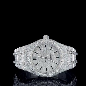 Reloj de Lujo con Cristales de Zafiro y Diamantes de Moissanita, Correa de Acero Inoxidable de 20 mm, Mecanismo Personalizado, Totalmente Adornado - Product Image 1