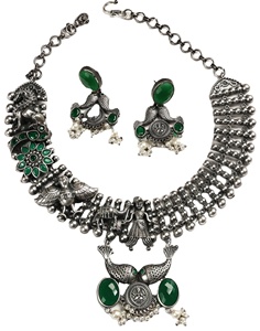 Parure Collier et Boucles d'Oreilles en Argent Oxydé Style Bohème avec Zircon, Onyx, Motif Paon et Perles Pendantes pour Femme, Idéale pour Fiançailles et Mariage - Product Image 1