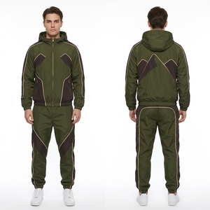 Survêtement coupe-vent bleu marine personnalisé pour homme avec veste zippée et pantalon de jogging assorti – Tenue de sport d'extérieur - Product Image 4