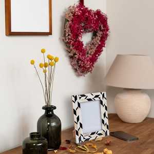 ARIF HANDICRAFT Green <b>White</b> Scalloped Floral Bone Inlay Waterproof Eco-Friendly Custom Photo <b>Frame</b> Wall Mount Vertical - Product Image 5