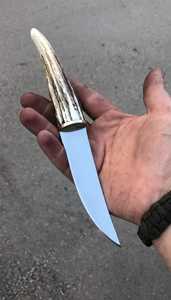 Couteau utilitaire en acier Damas SHARP POINT TRADES, lame à pointe traînante, bord droit, manche en bois, étui en cuir de vachette, longueur totale 6,7 pouces - Product Image 3