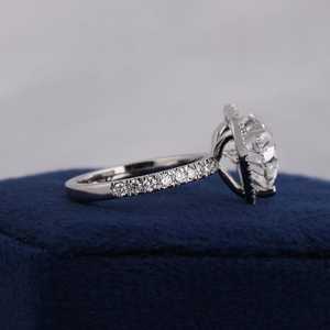 Anillo de Diamantes de Corte Corazón de 2 Quilates en Oro Blanco de 14K, Certificado IGI, Cultivado en Laboratorio, CVD, Color VS1 FG, Joyería Fina de Lujo para Mujer, Diseño Elegante - Product Image 4