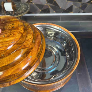 หม้อไฟไม้พรีเมียมพร้อมชามด้านในสแตนเลส ทนความร้อน ฐานไม้ธรรมชาติ ชามเสิร์ฟสำหรับอาหารเอเชีย - Product Image 1