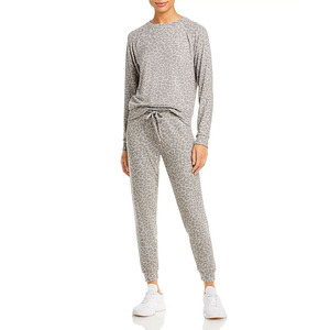 ชุดวอร์มผู้หญิงไซส์ใหญ่แบบมีฮู้ด ระบายอากาศได้ดี แห้งเร็ว เอวยางยืด สวมใส่สบาย เหมาะสำหรับฤดูหนาว ชุดกีฬา รับผลิตแบบ OEM - Product Image 6