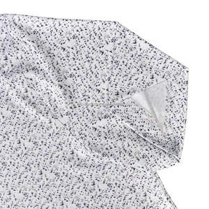 Camisetas Polo de manga corta de secado rápido para hombre de calidad superior al por mayor, impresiones de logotipo personalizado en patrones de tejido de punto vibrantes - Product Image 3