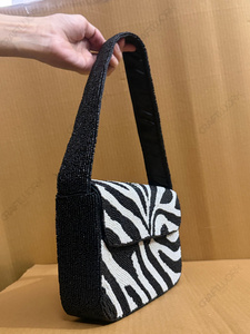 Sac fourre-tout décontracté à motif zèbre perlé pour femmes, vente en gros |   Perles de rocaille faites à la main |   Fermeture magnétique grande capacité avec doublure en satin - Product Image 3