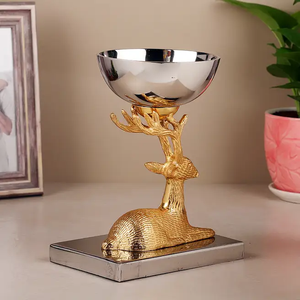 Cuenco de Lujo Hecho a Mano en Cobre Pulido con Diseño de Ciervo Dorado para Servir Frutos Secos, Soporte Nórdico para Aperitivos, Decoración para el Hogar y la Mesa de Comedor - Product Image 2